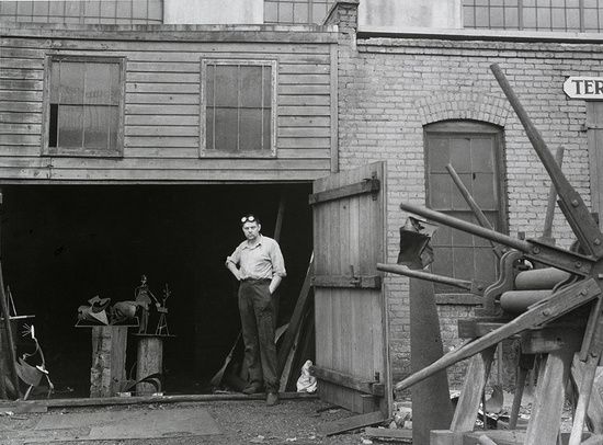 David Smith, Origins & Innovations at Hauser & Wirth, photo 2