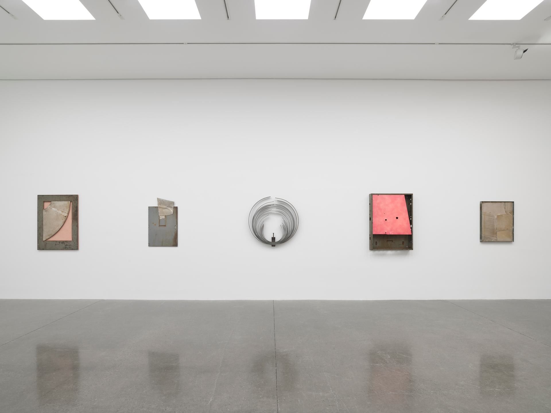 Virginia Overton, Paintings at White Cube, photo 4