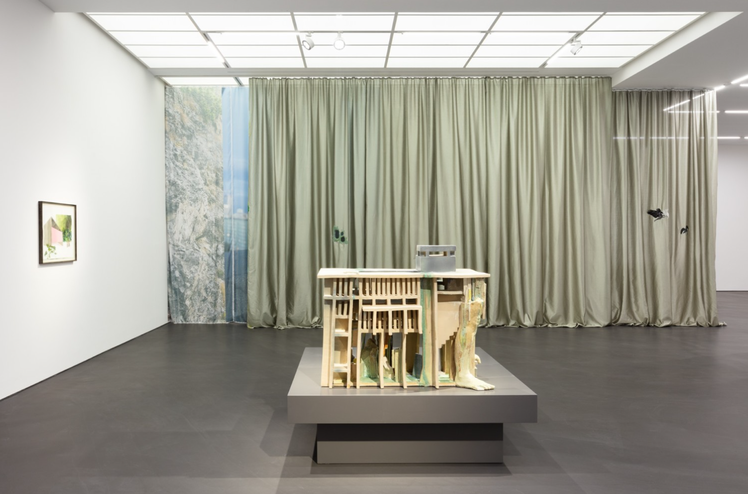 Isa Melsheimer, False Ruins and Lost Innocence at Esther Schipper, photo 8