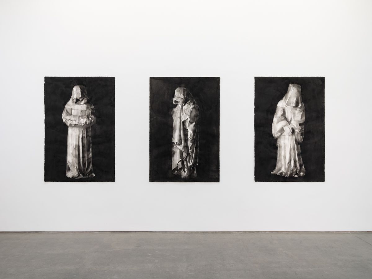 Yan Pei-Ming, The Mourners at Massimo De Carlo, photo 4
