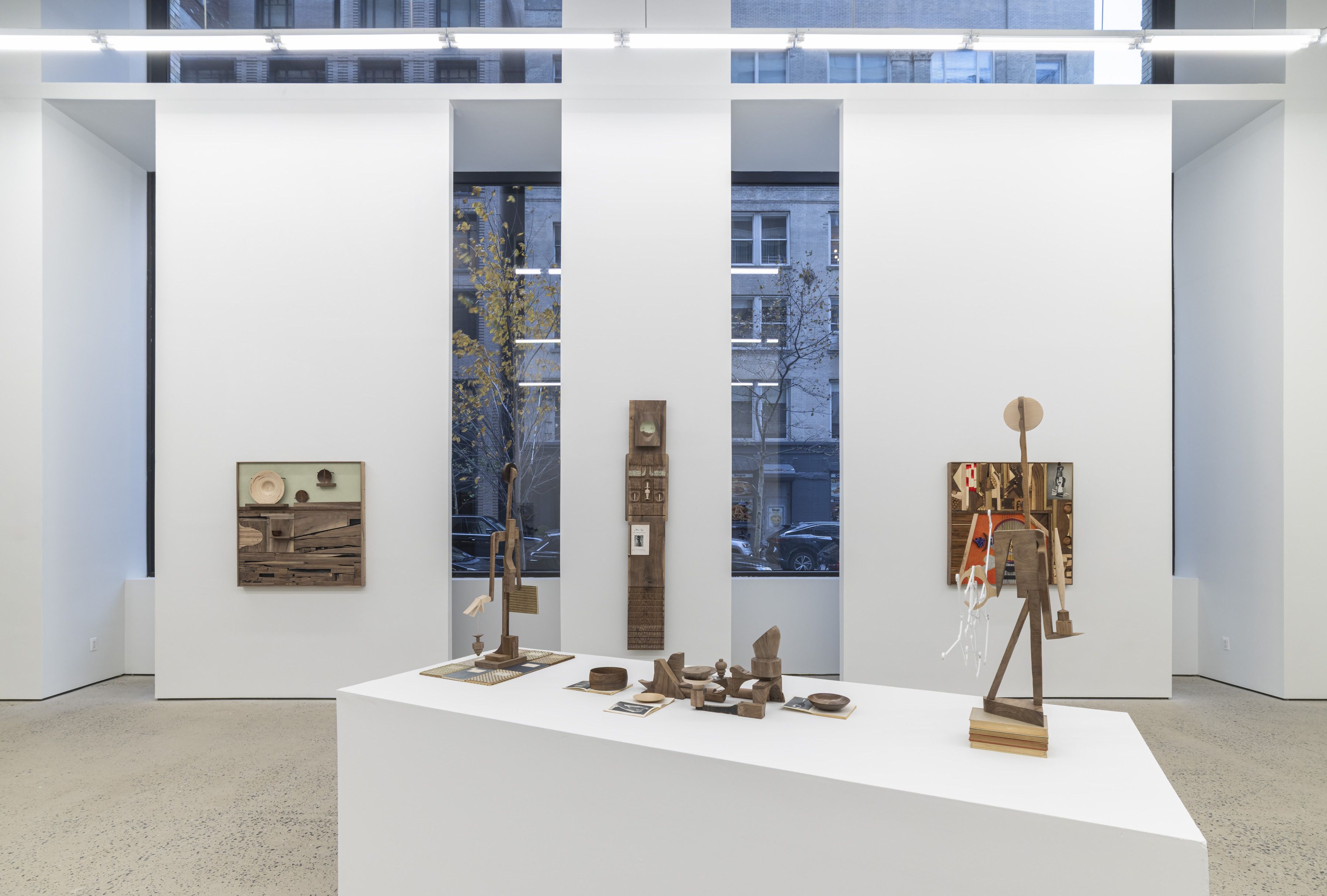 Edgar Orlaineta, The 'Pataphysic Craftsman at Swivel Gallery, photo 4