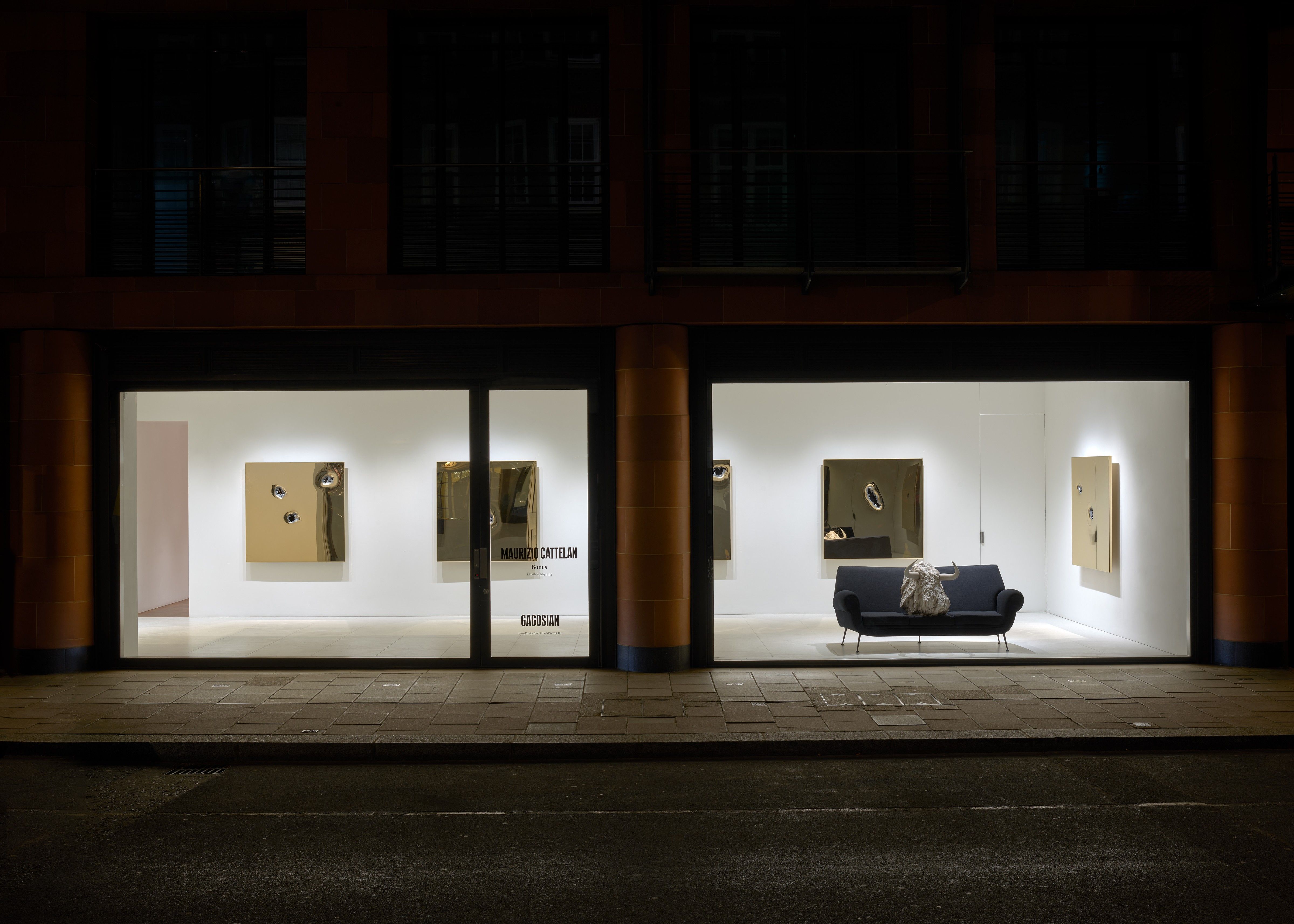 Maurizio Cattelan, Bones at Gagosian, photo 4