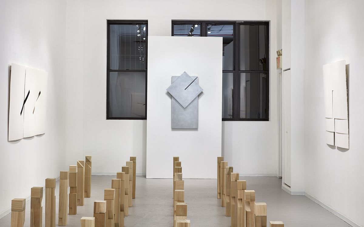 Roland Gebhardt, New Work: Floor and Wall Sculptures at David Richard Gallery, photo 3