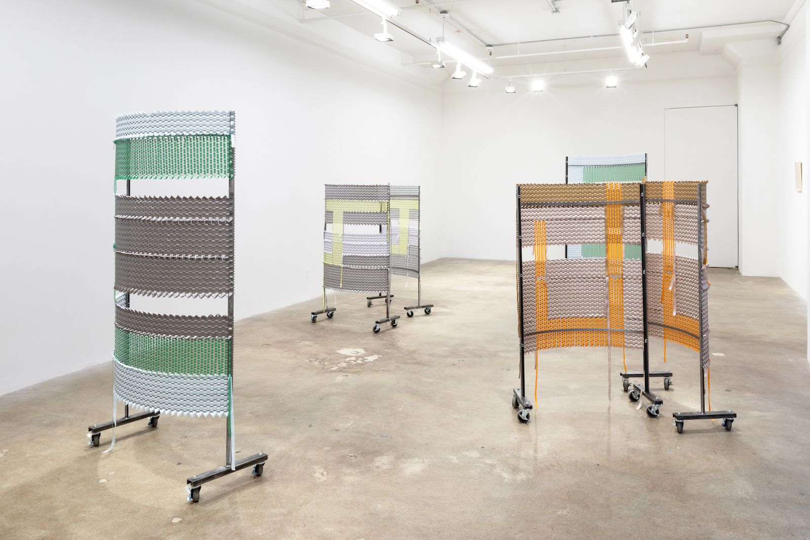 Alina Tenser, A Particular Kind of Embrace at Hesse Flatow, photo 2