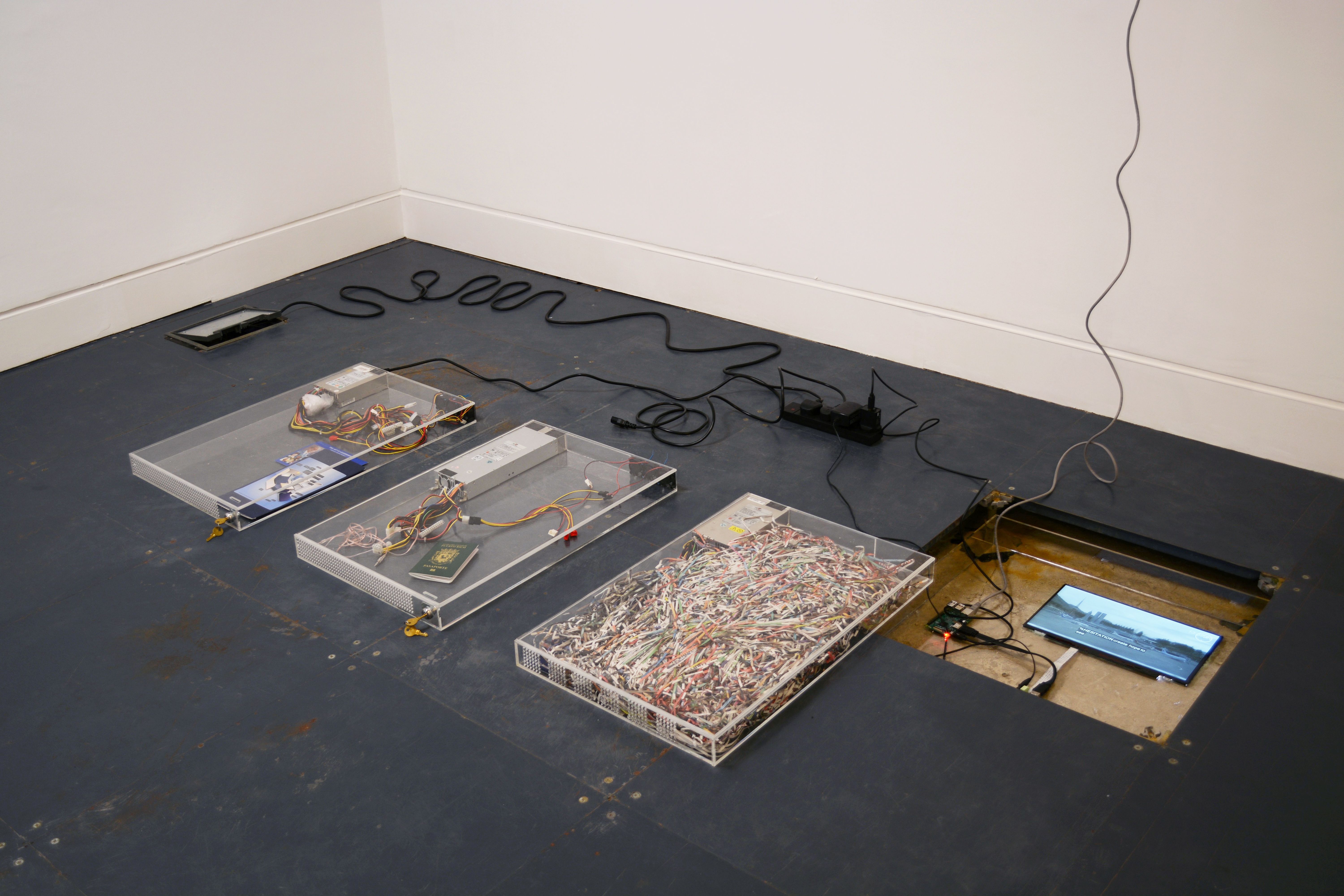 Yuri Pattison, Context, Collapse at Mother's Tankstation, photo 5