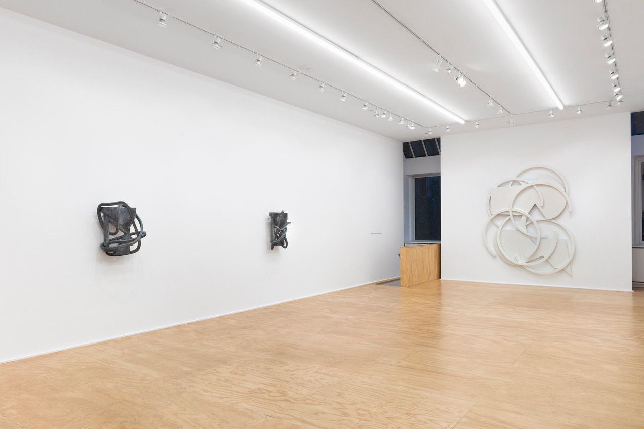 Wyatt Kahn, Knots & Figures at Eva Presenhuber, photo 2