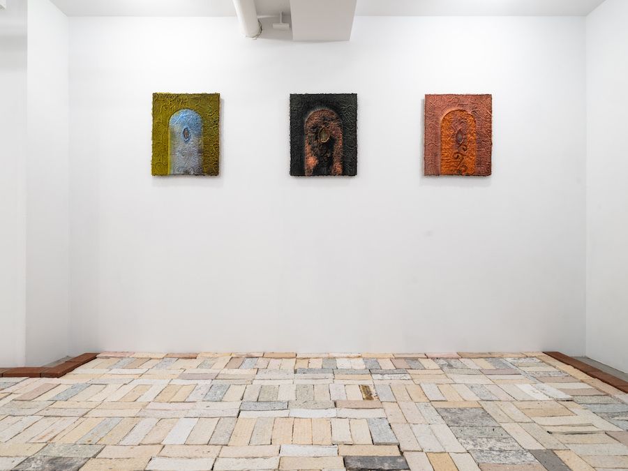 Aryana Minai, Roses in a Garden of Ruins at Allen & Eldridge, photo 3