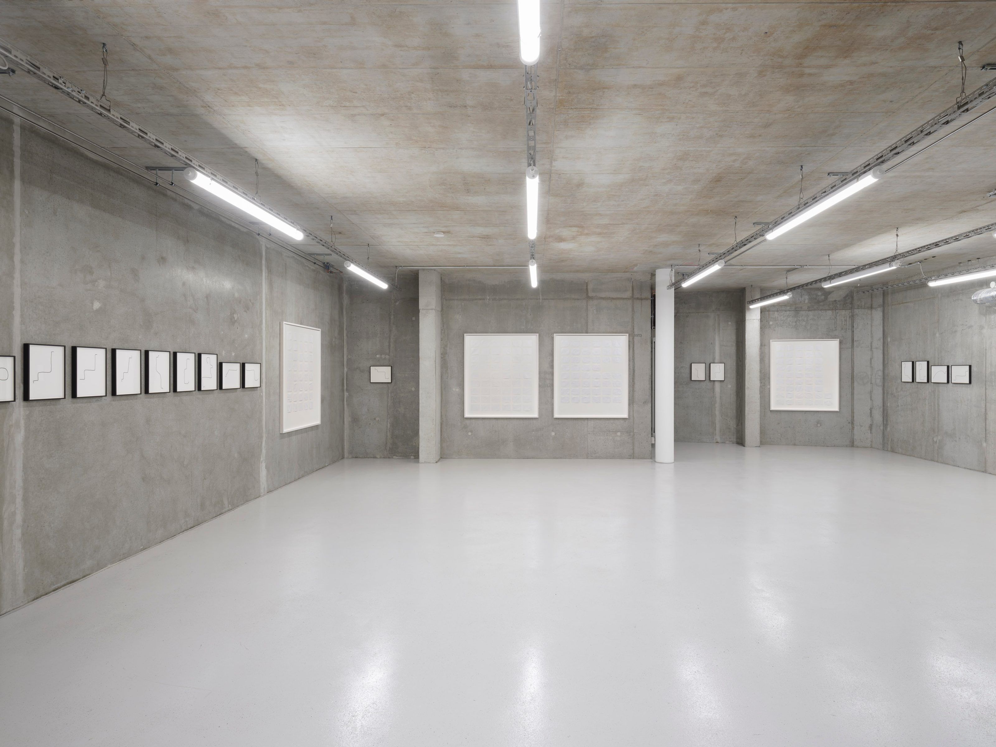 Margaret Honda, Sculptures, Drawings at Molitor, photo 4
