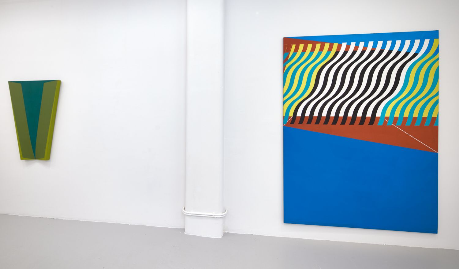 Ronald Davis, Optical, Shaped and Color Abstractions: Paintings 1963 - 1965 at David Richard Gallery, photo 5