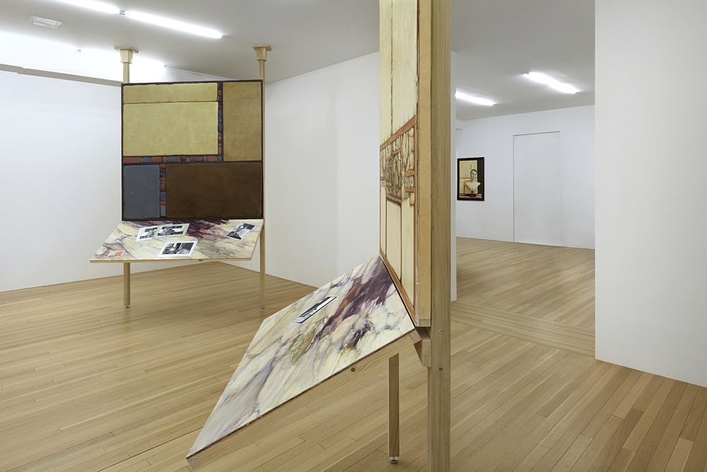 Lucy McKenzie, No Motive at Buchholz, photo 4