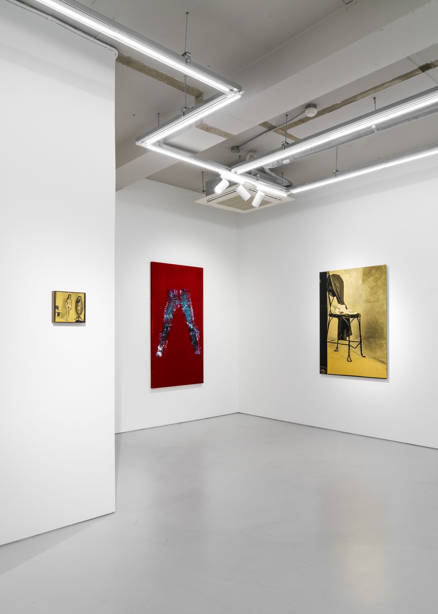 Aura Rosenberg, Behind the Curtain at Efremidis, photo 2