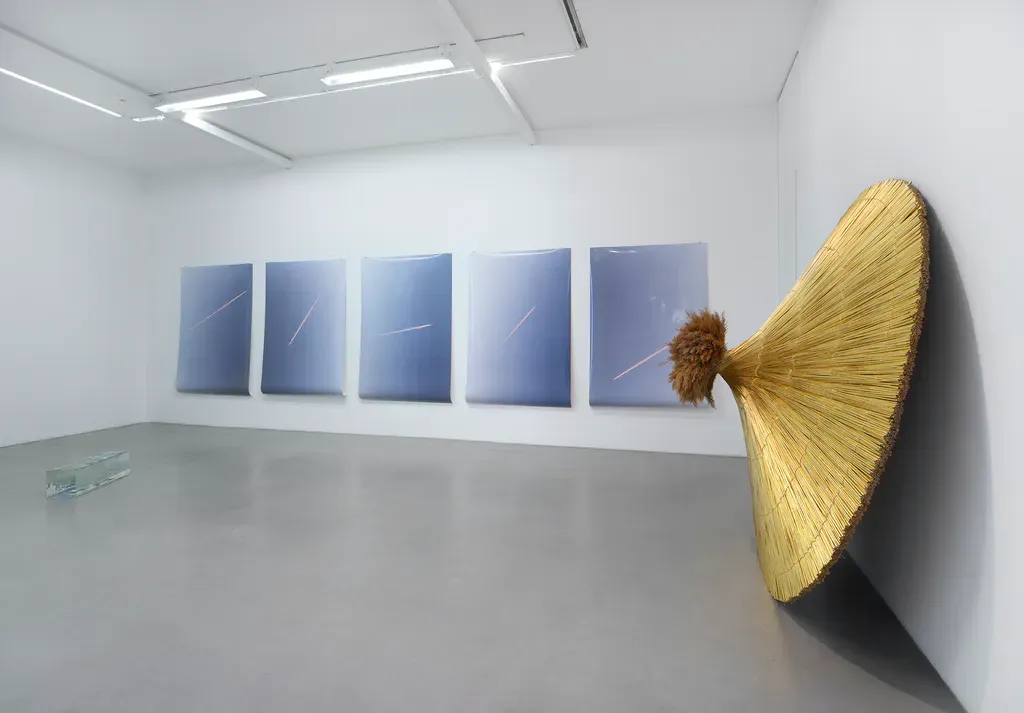 Ann Veronica Janssens, Airs at Mennour, photo 2