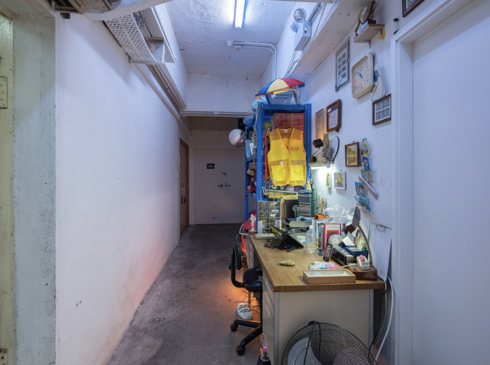 Chan Wai Lap, Loveguard at Gallery Exit, photo 19