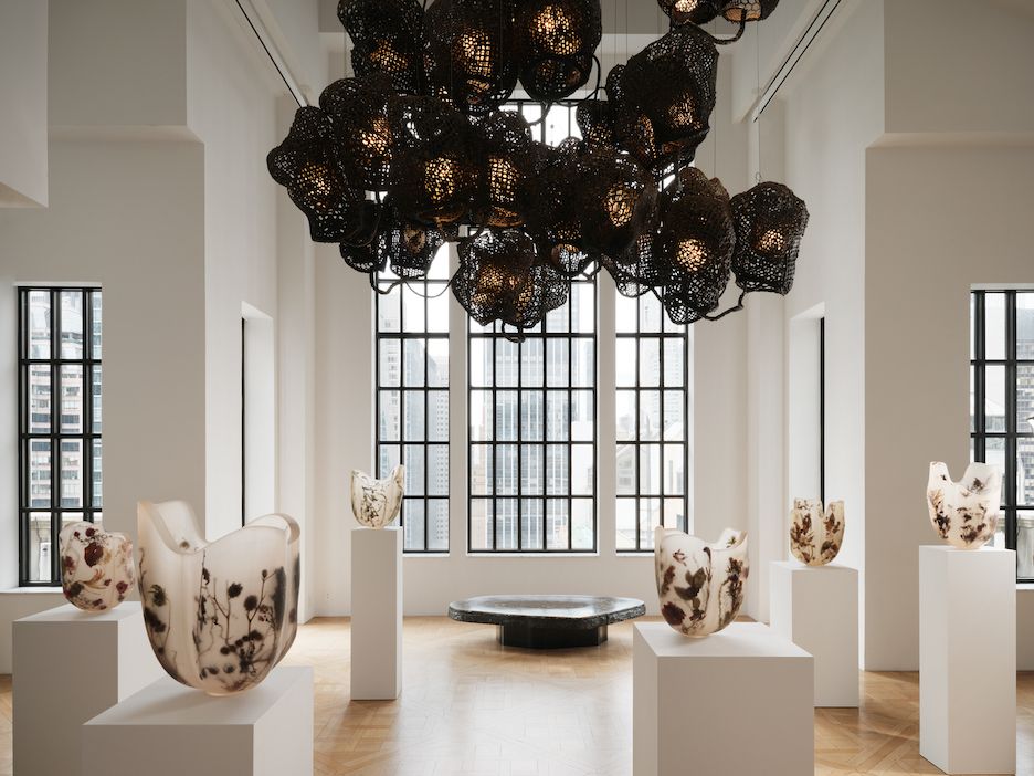 Marcin Rusak, Vas Florum: Resina Botanica at Carpenters Workshop Gallery, photo 2