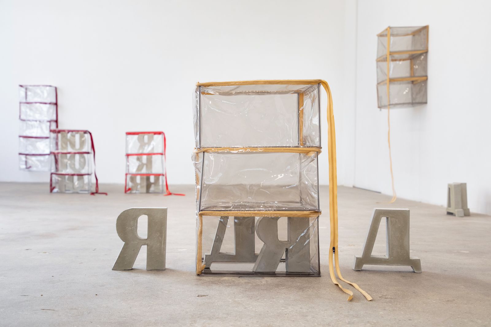 Alina Tenser, A Particular Kind of Embrace at Hesse Flatow, photo 6