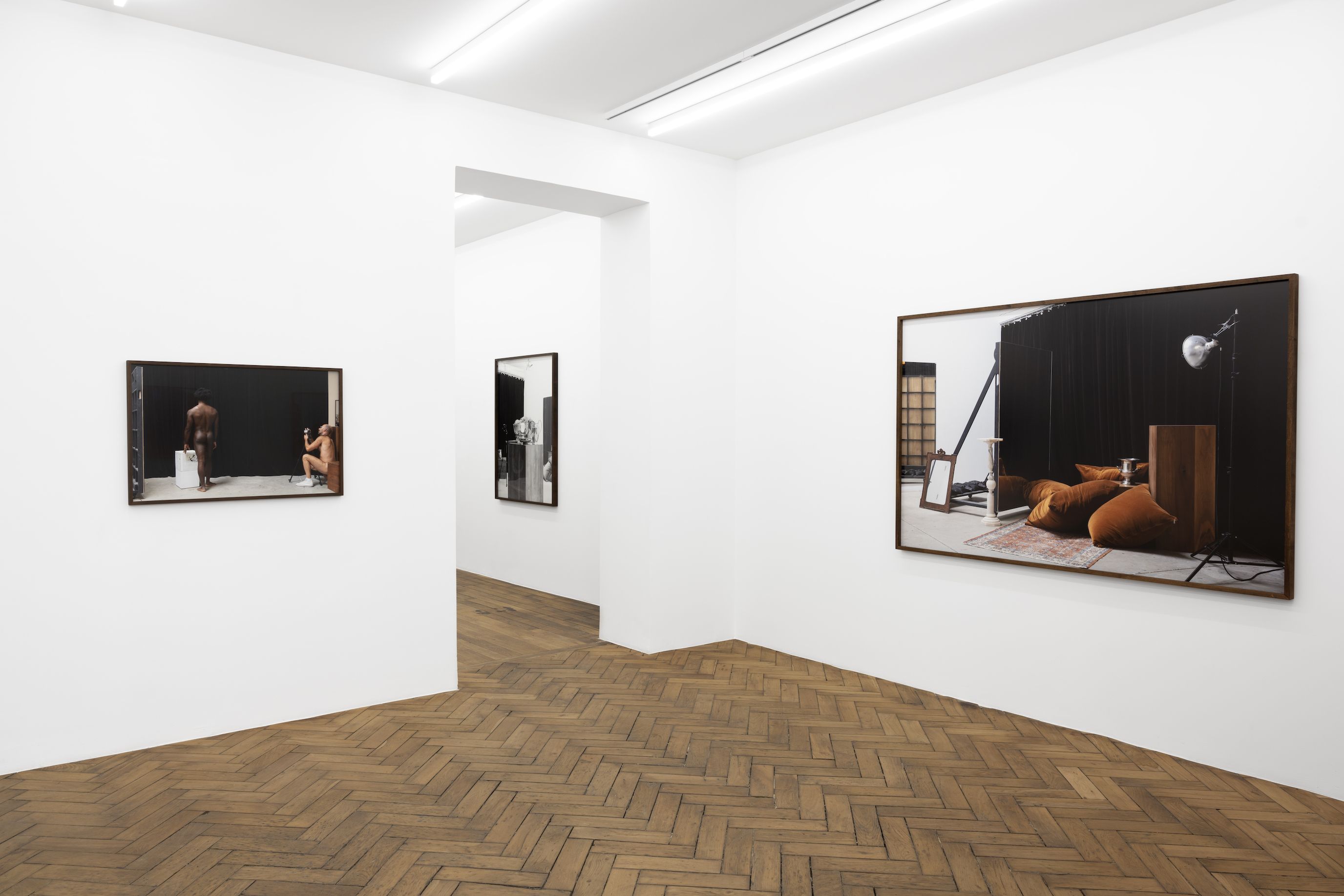Paul Mpagi Sepuya, Lustrer at Peter Kilchmann, photo 3