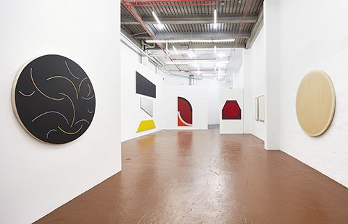Leo Valledor, Curved at David Richard Gallery, photo 4