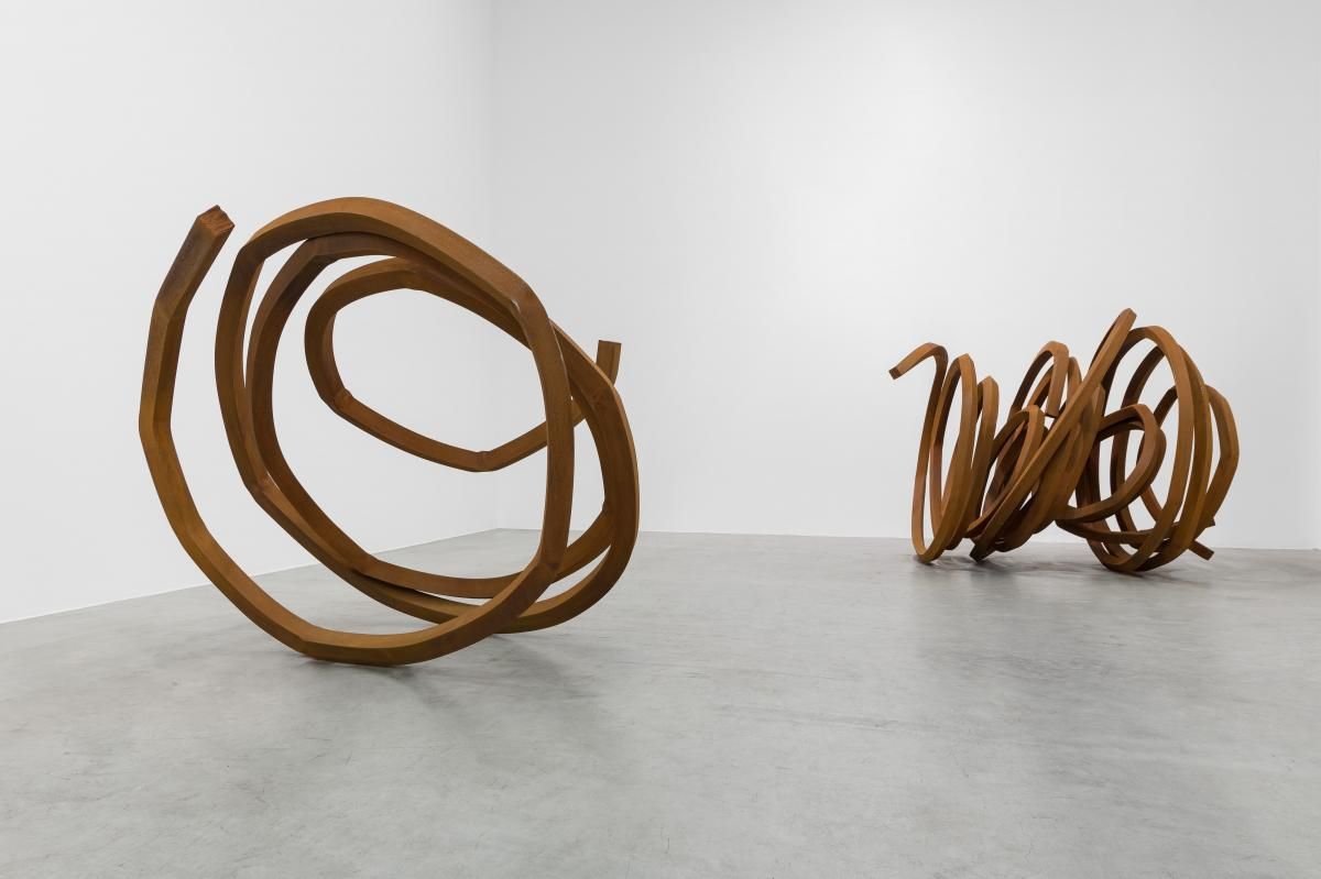 Bernar Venet, Indeterminacy at Blain|Southern, photo 2