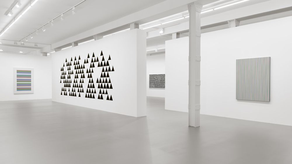 Bridget Riley, Bridget Riley at Max Hetzler, photo 2