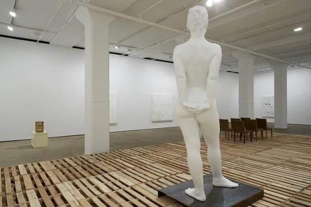 Installation view 5