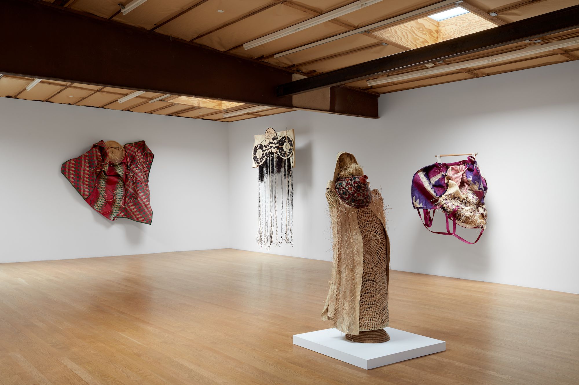 Acaye Kerunen, Acaye Kerunen at Blum & Poe, photo 9
