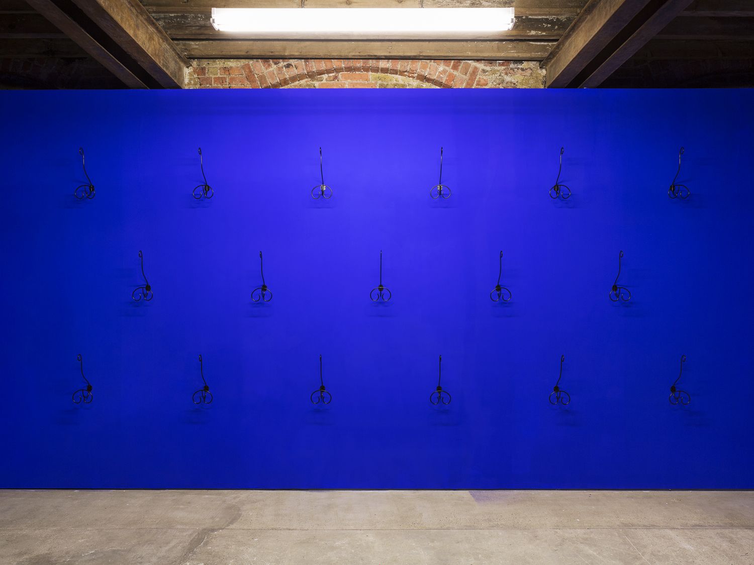 George Henry Longly, Indescretion at Studio Leigh, photo 6
