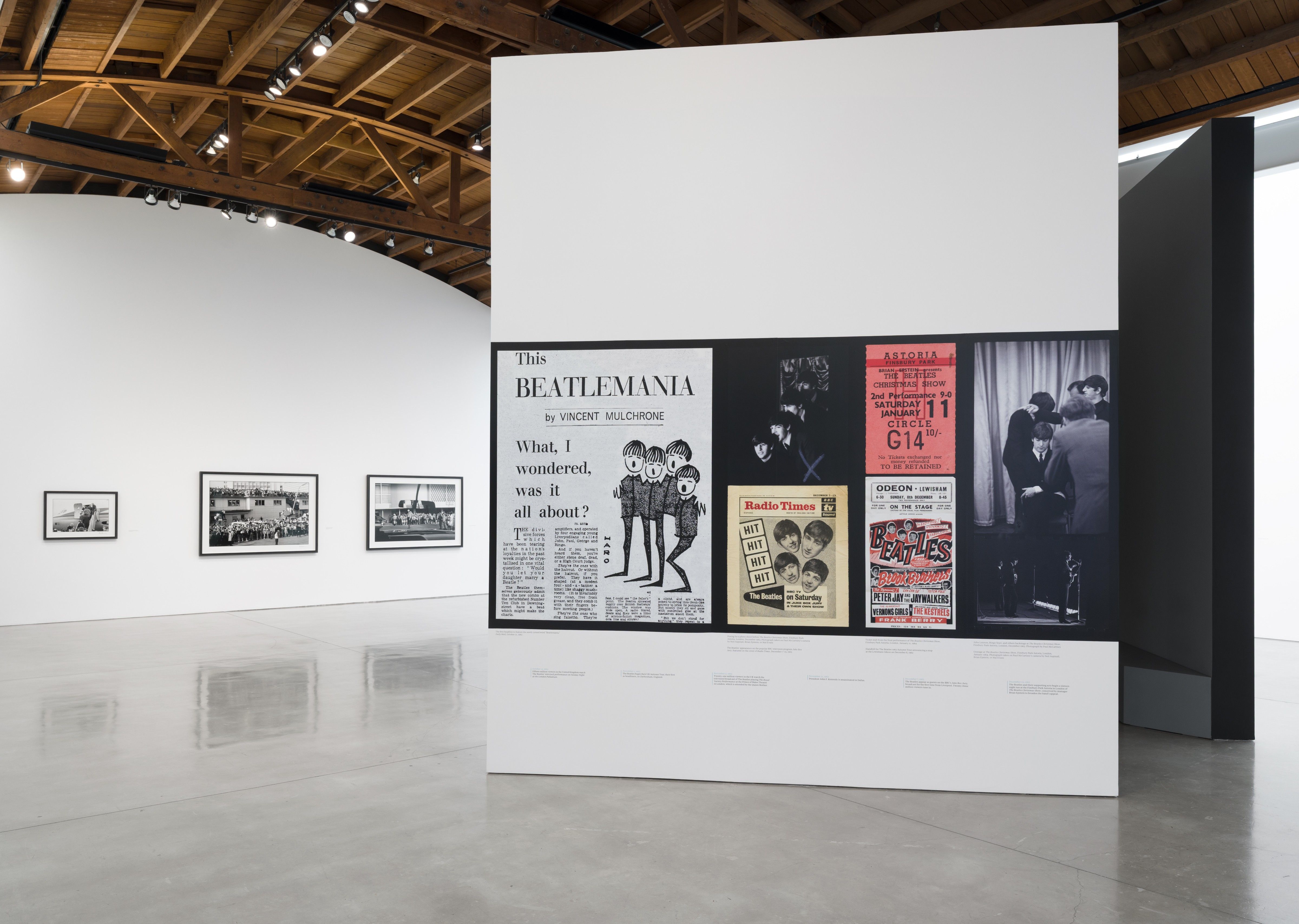 Paul McCartney, Rearview Mirror: Photographs, December 1963–February 1964 at Gagosian, photo 4