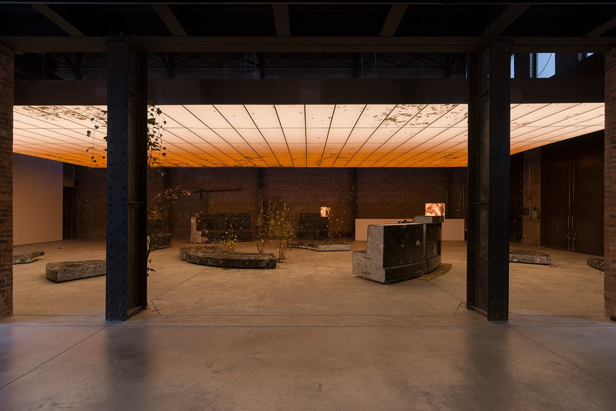 Álvaro Urbano, Tableau Vivant at Sculpture Center, photo 3