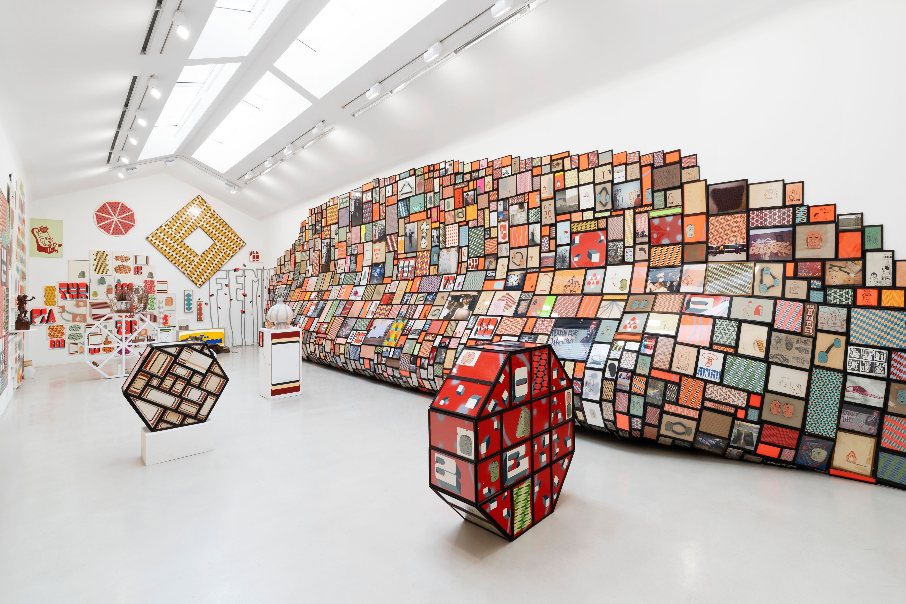 Barry McGee, I'm Listening at Perrotin, photo 2