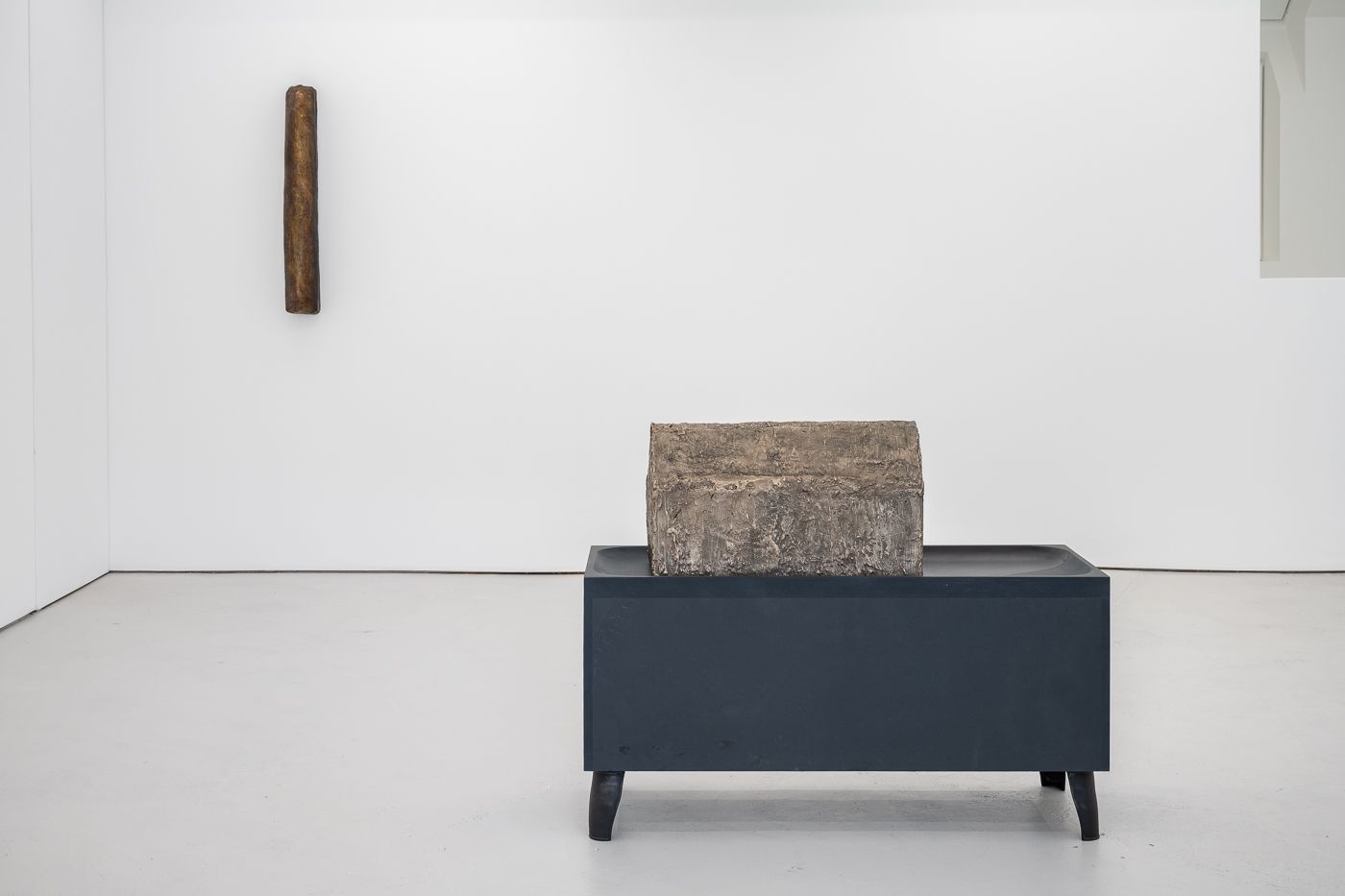 Lucy Skaer, Day Division at Grimm, photo 3