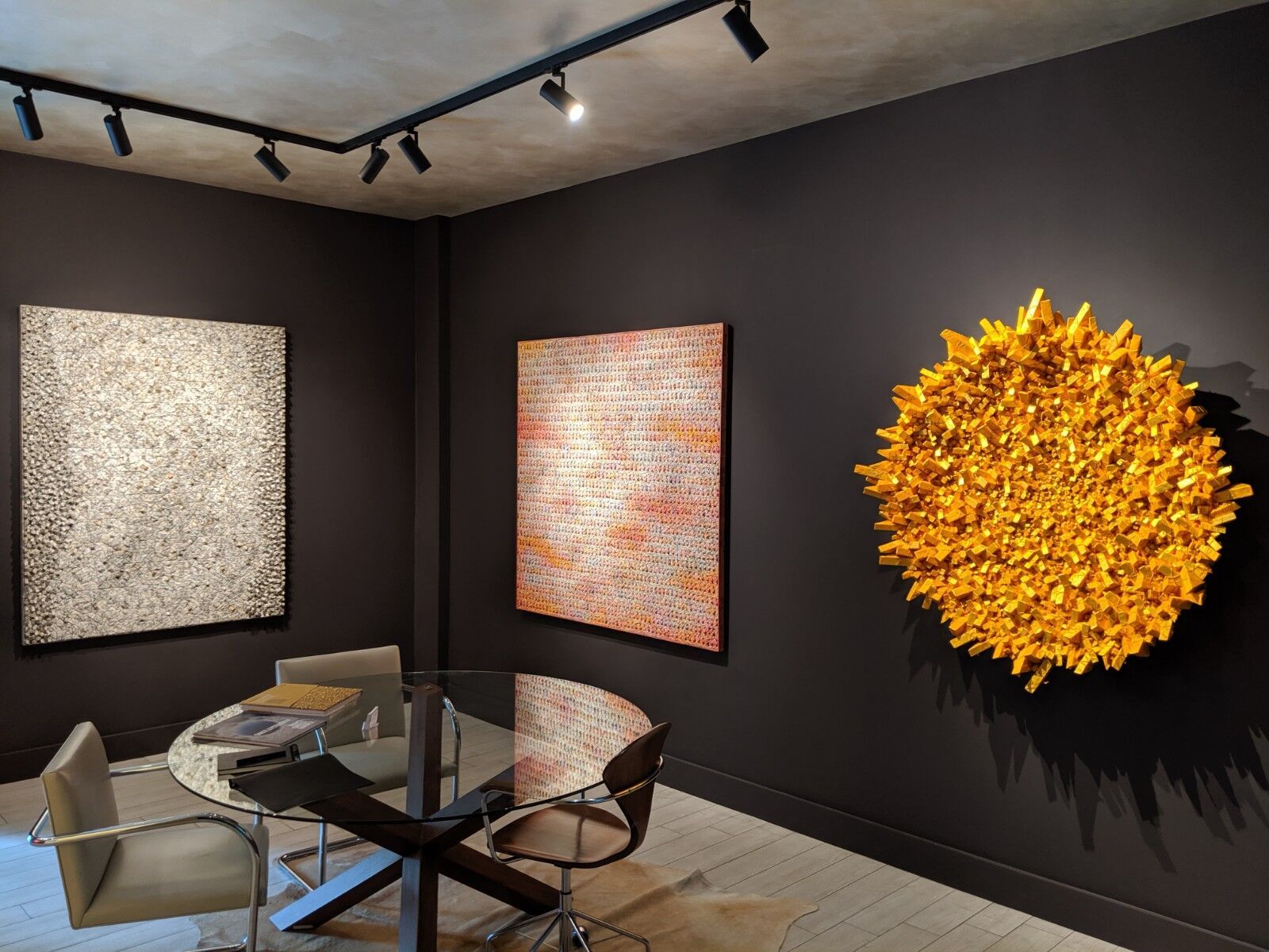 Chun Kwang Young, Chun Kwang Young at Sundaram Tagore, photo 2