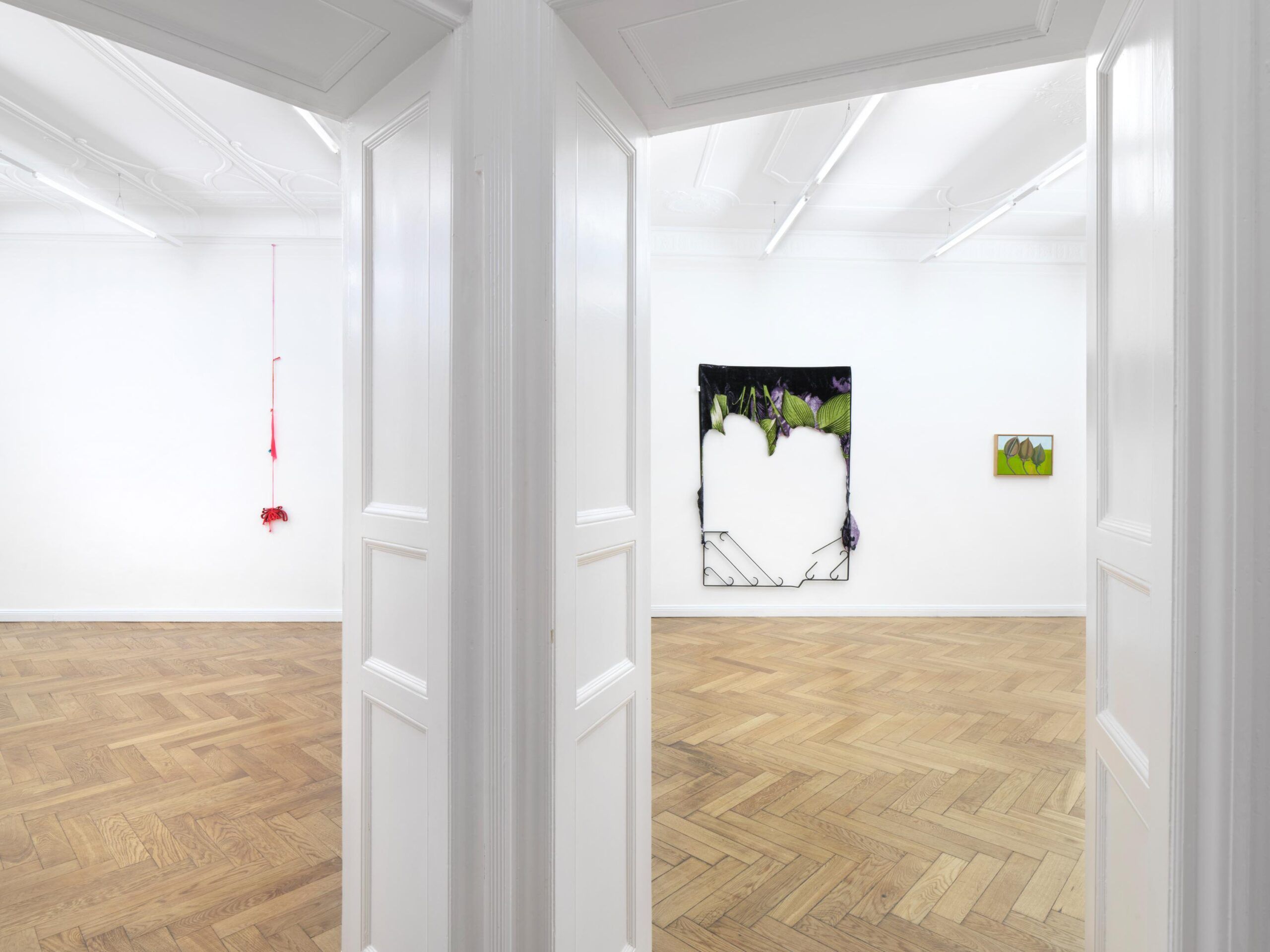 Lois Dodd & Anna Grath, Next but Two at Haverkampf Leistenschneider, photo 2