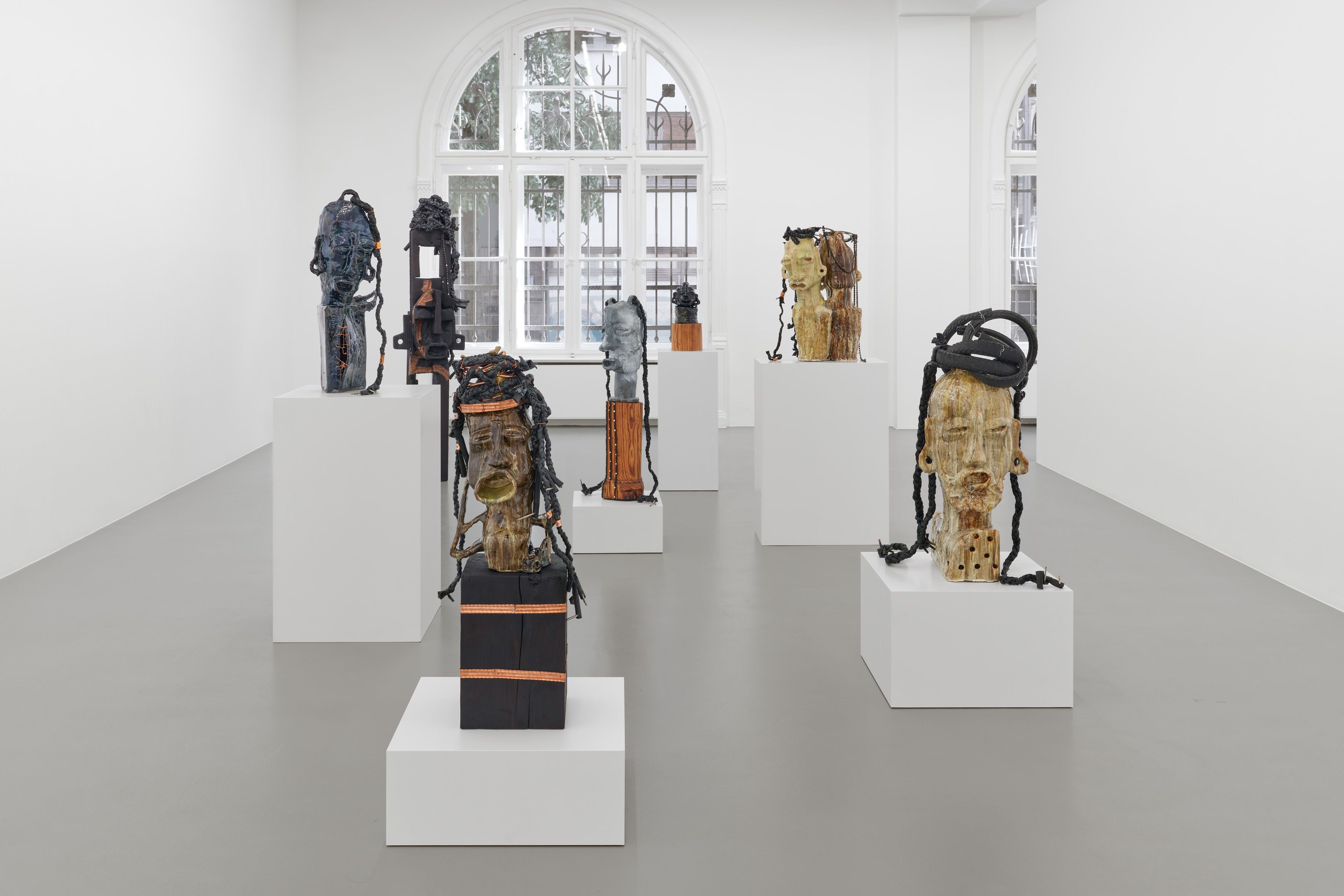 Leilah Babirye, Ekimyula Ekijjankunene (The Gorgeous Grotesque / Die Prachtige Groteske) at Max Hetzler, photo 3