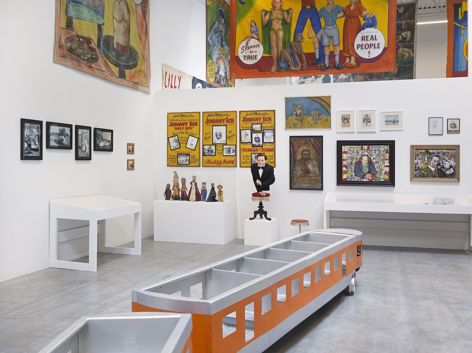 Installation view 3