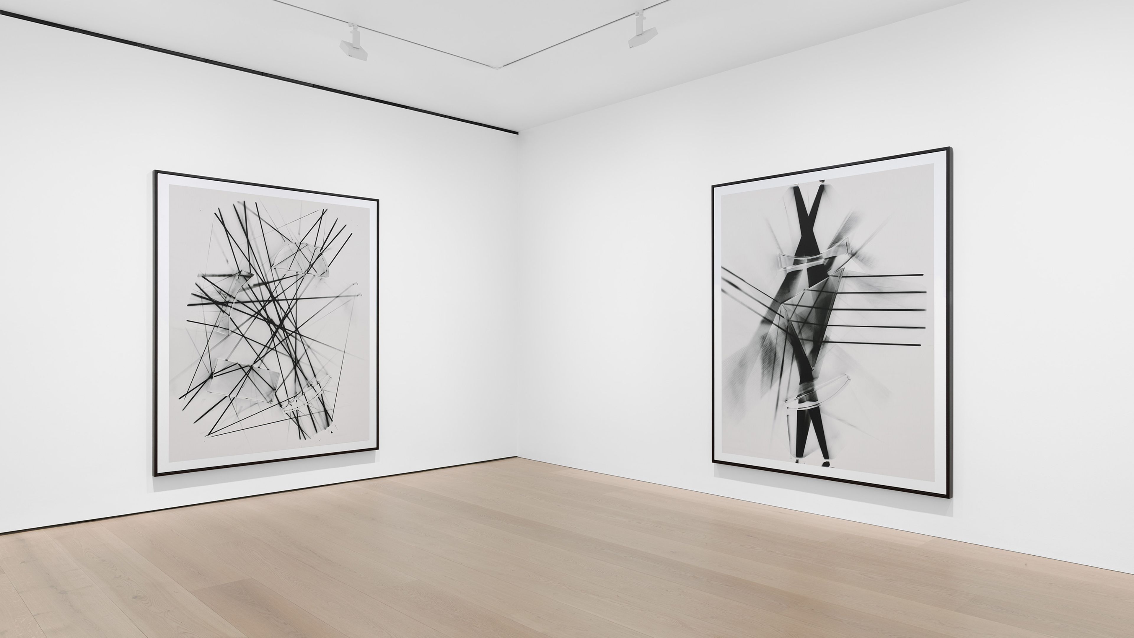 Thomas Ruff, Expériences Lumineuses at David Zwirner, photo 4