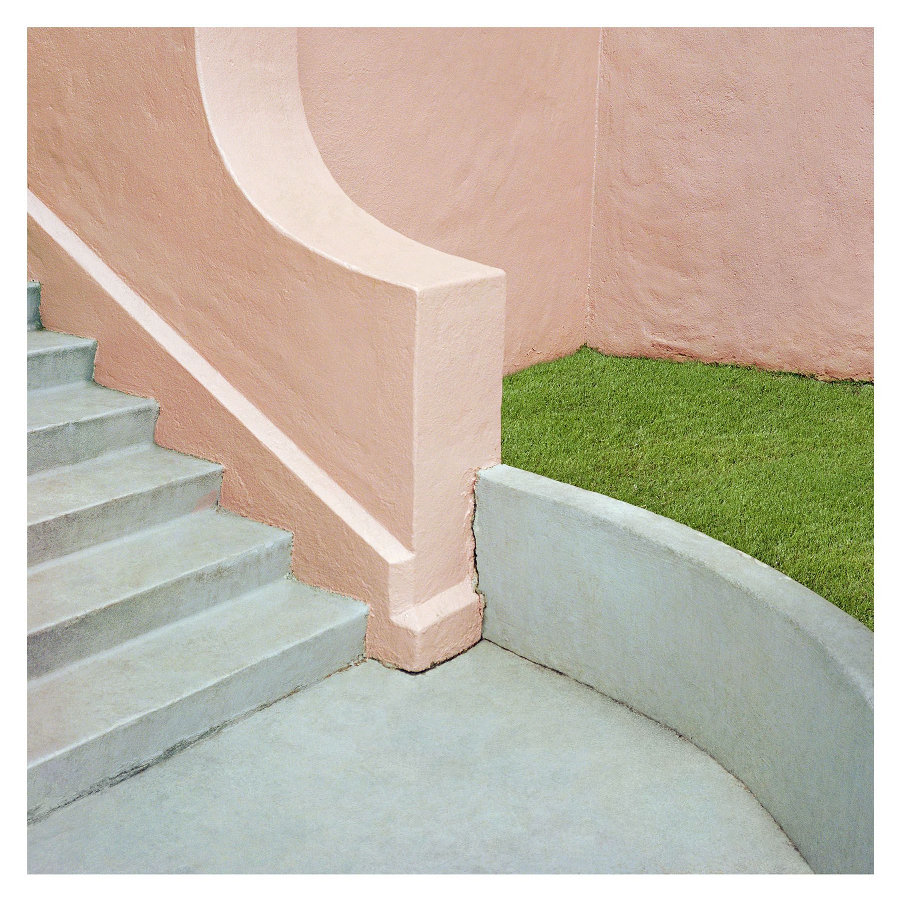 George Byrne, New Order at Olsen Gruin, photo 2