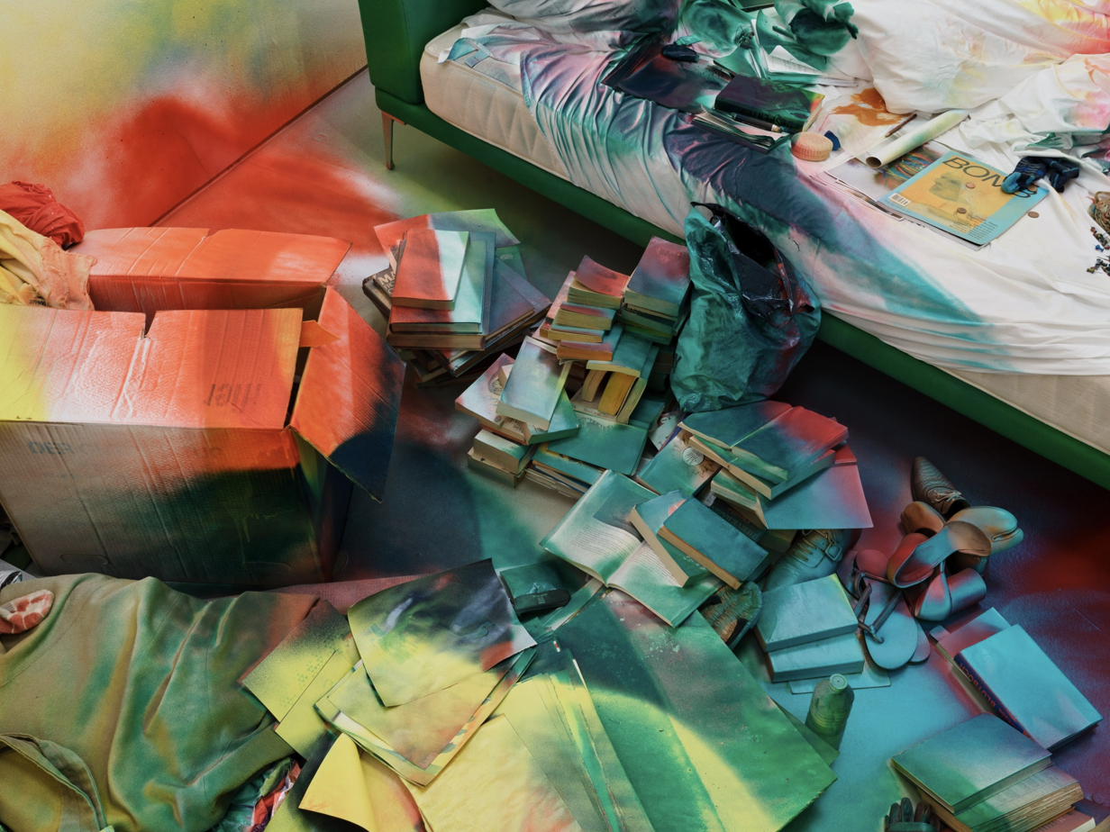Katharina Grosse, The Bed at Max Hetzler, photo 5