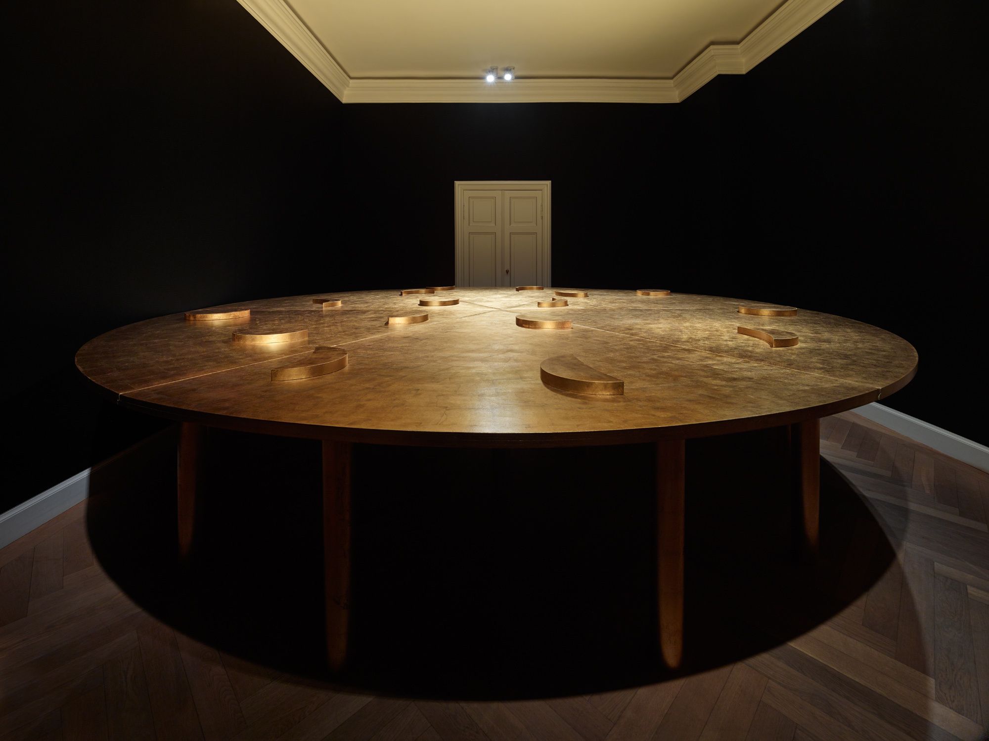 James Lee Byars, The Palace of Perfect at Kewenig, photo 4