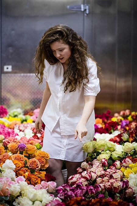 Sarah Meyohas, Cloud of Petals at Pact, photo 5