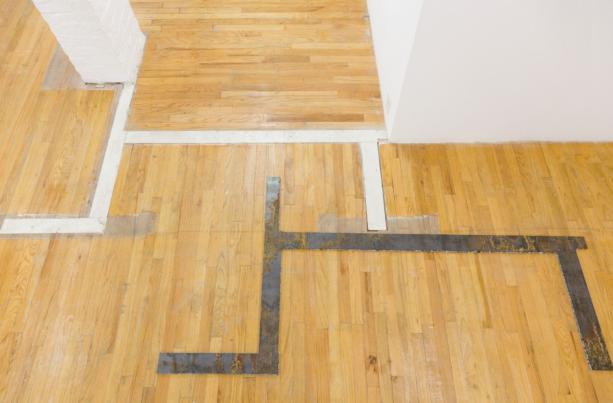 Cait Carouge & Alyse Ronayne, Angel in the House at 321 Gallery, photo 6