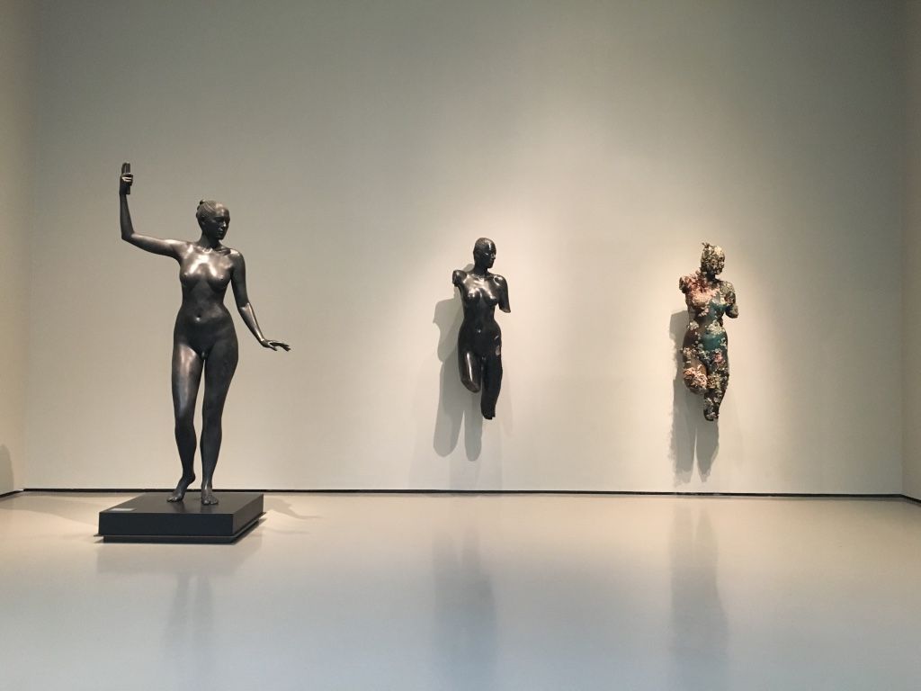 Damien Hirst, image 2 of 9