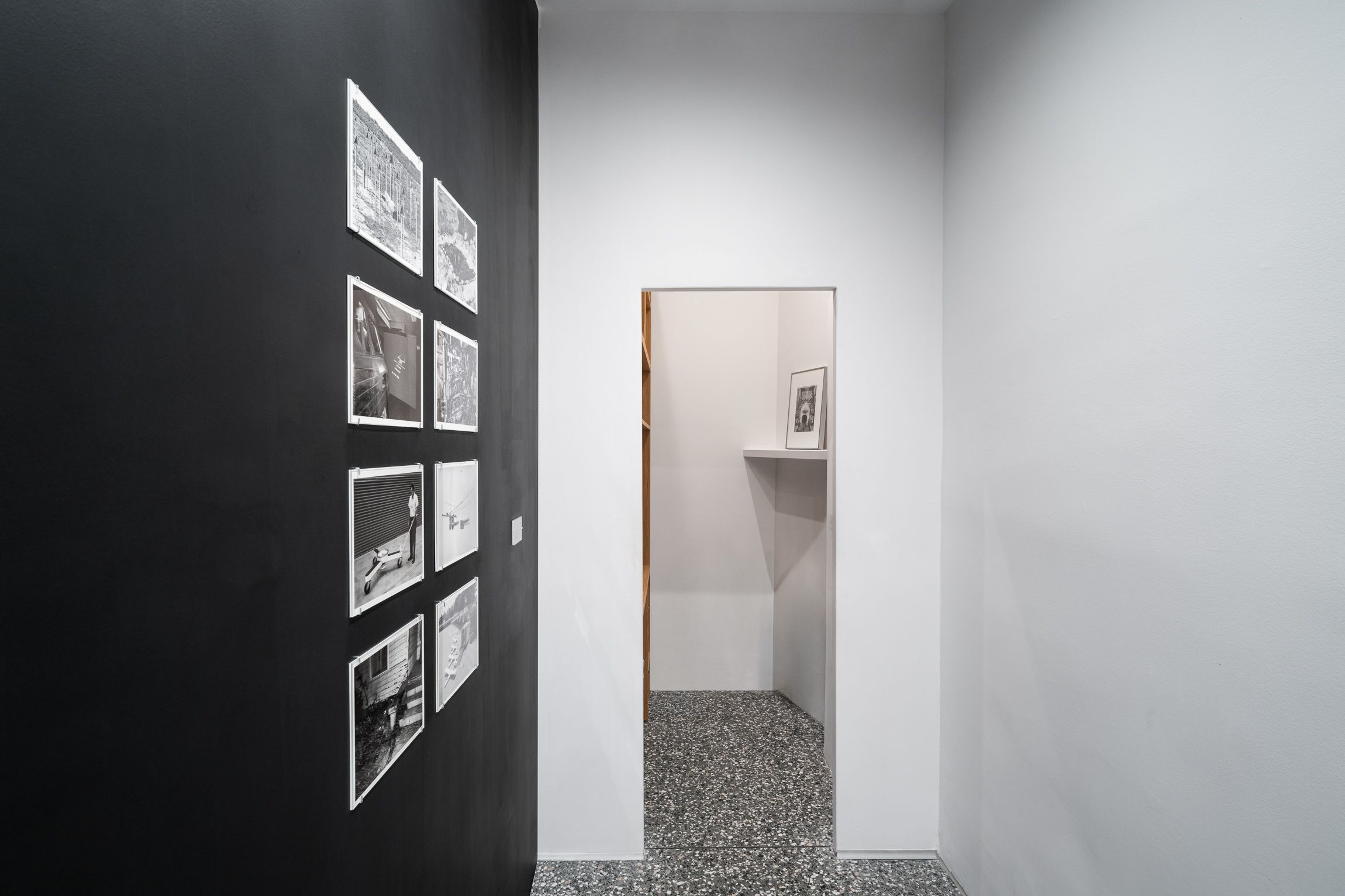 Mike Mandel & Larry Sultan, Evidence at Zander Galerie, photo 6