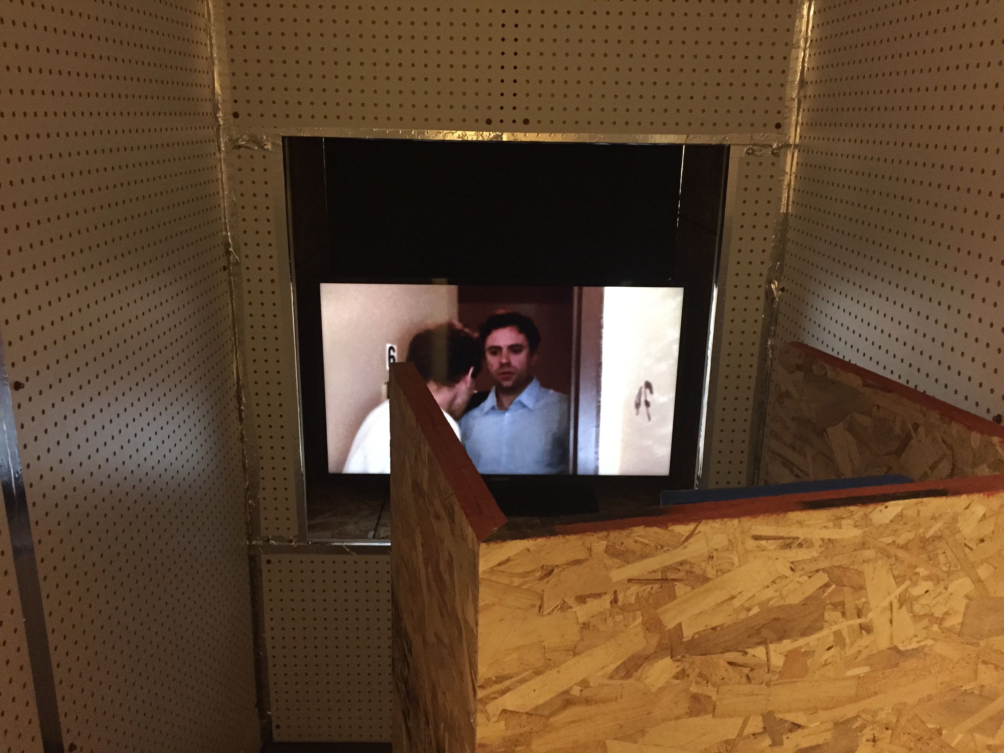 Keren Cytter & Jon Rafman, Grand Tour at Feuer/Mesler, photo 3