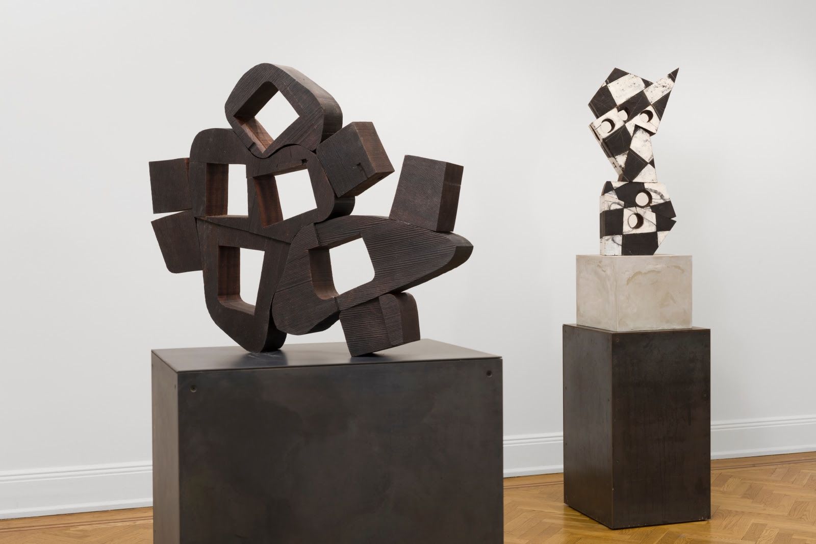 Mel Kendrick, Cutting Corners at David Nolan, photo 4