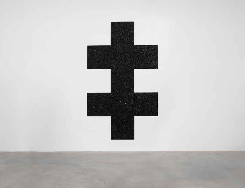 Mary Corse, Variations at Lisson, photo 2