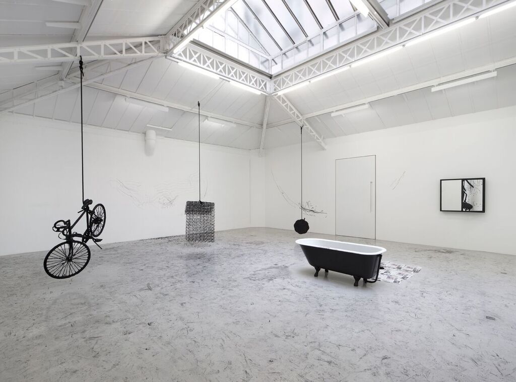 Robin Rhode, Force Of Circumstance at Mennour, photo 7