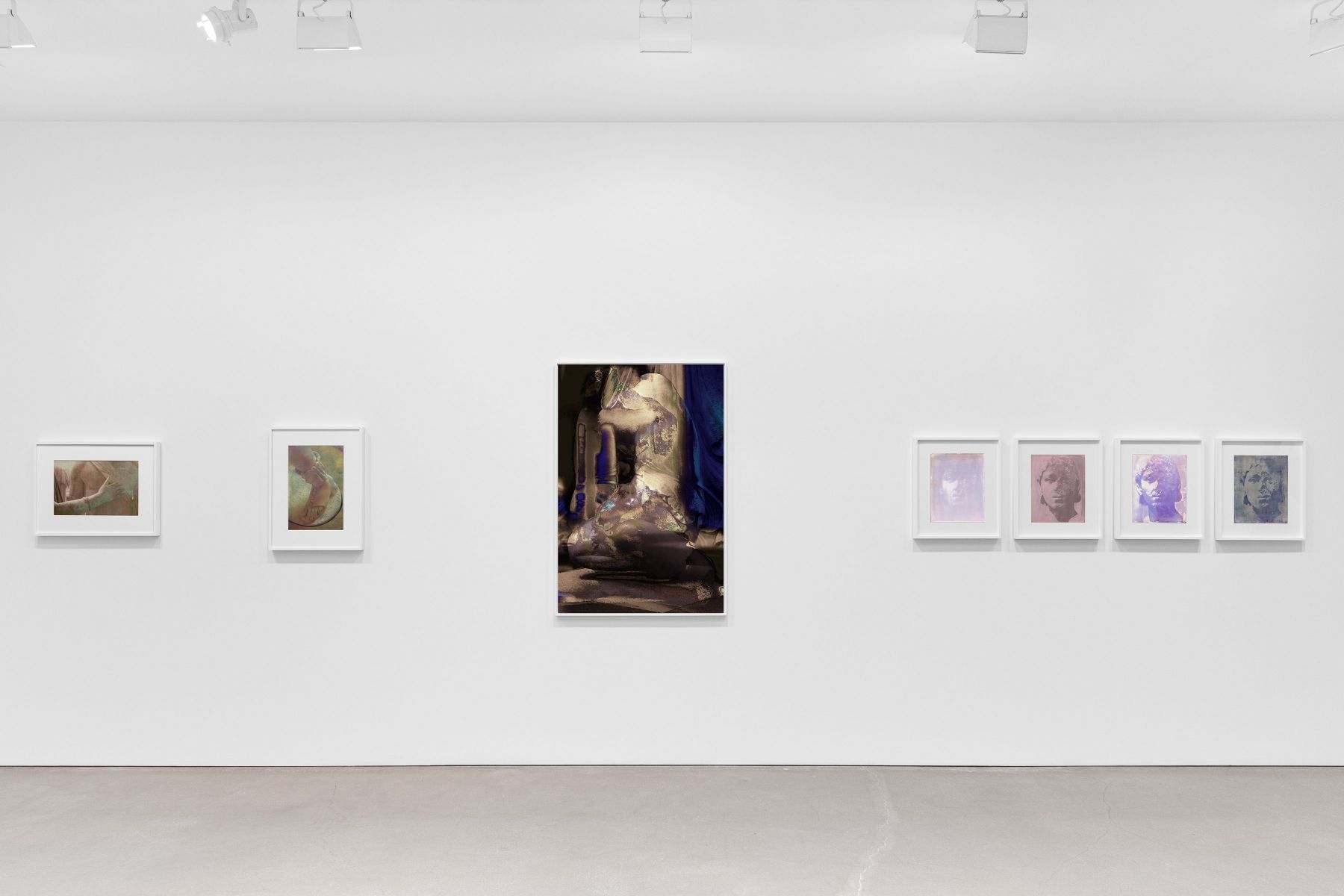 James Welling, Archaeology at Regen Projects, photo 3