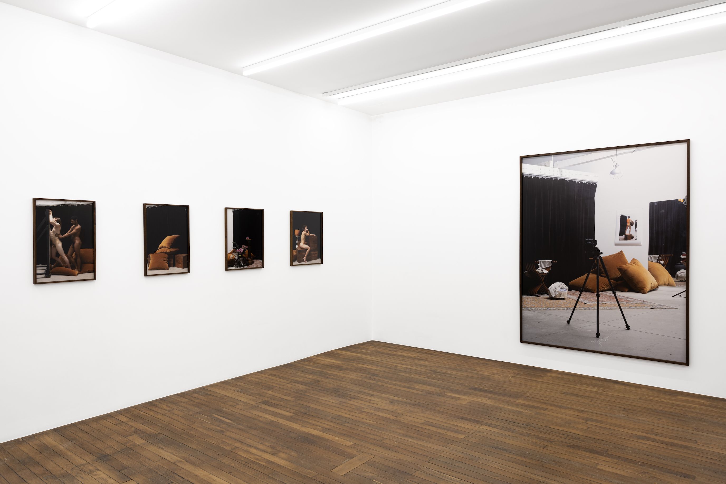 Paul Mpagi Sepuya, Lustrer at Peter Kilchmann, photo 5
