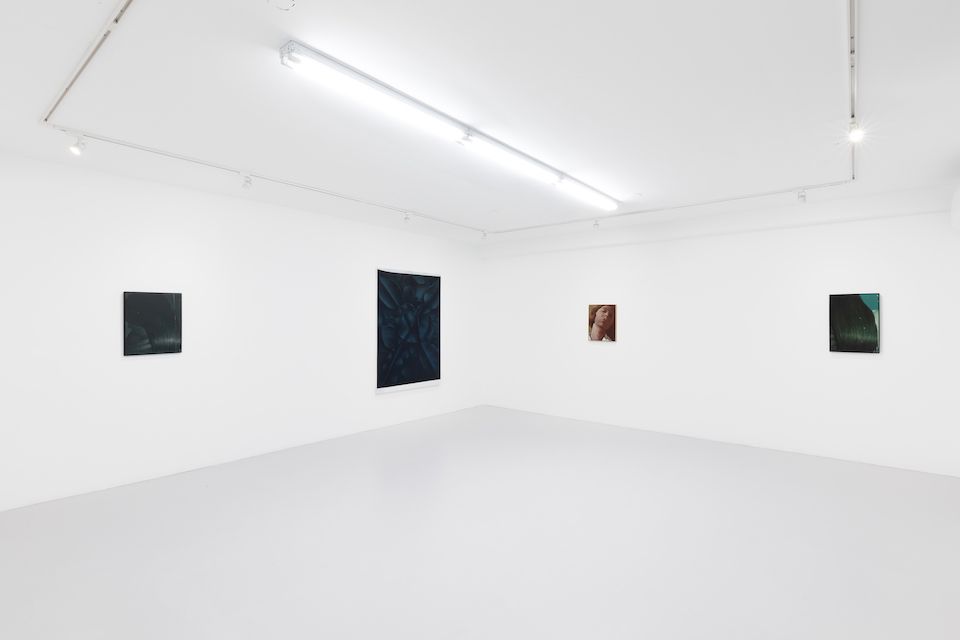 Louise Giovanelli, Aerial Silk at Grimm, photo 5