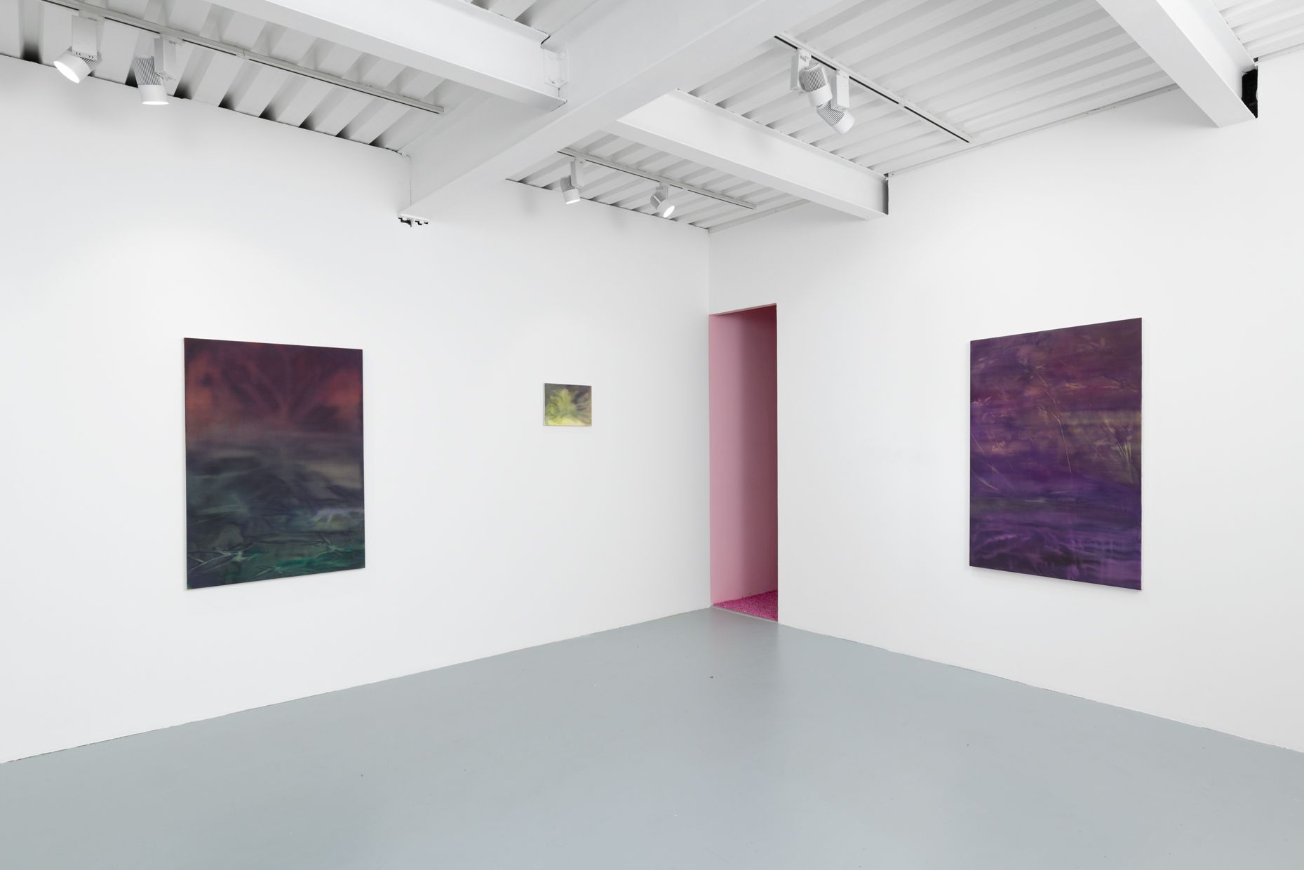 Mia Vallance, Painting for a Short Future at Superzoom, photo 3